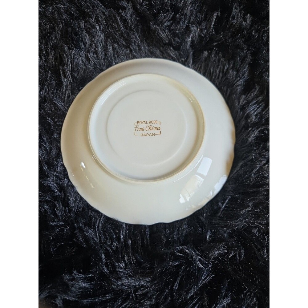 Fine China Royal Rose Tea Cup & Saucer Gold Trim Vintage Replacement - Picture 9 of 9